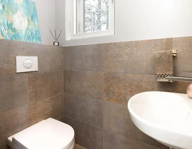 Cozy Private House In Nomme 빌라